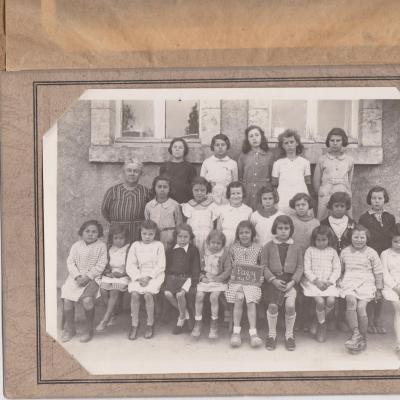 Photo de classe - école de filles de Pazy 1944