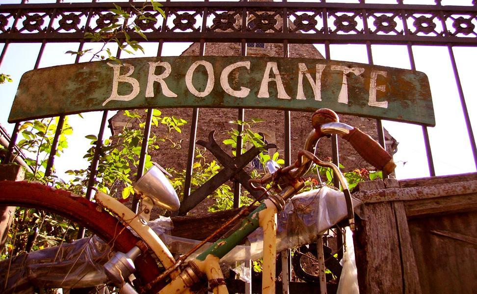 85164 brocantes a paris